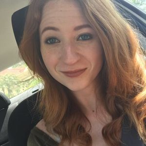 Meet your Posher, Felisha